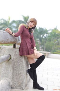 与亲女洗澡时伦了视频